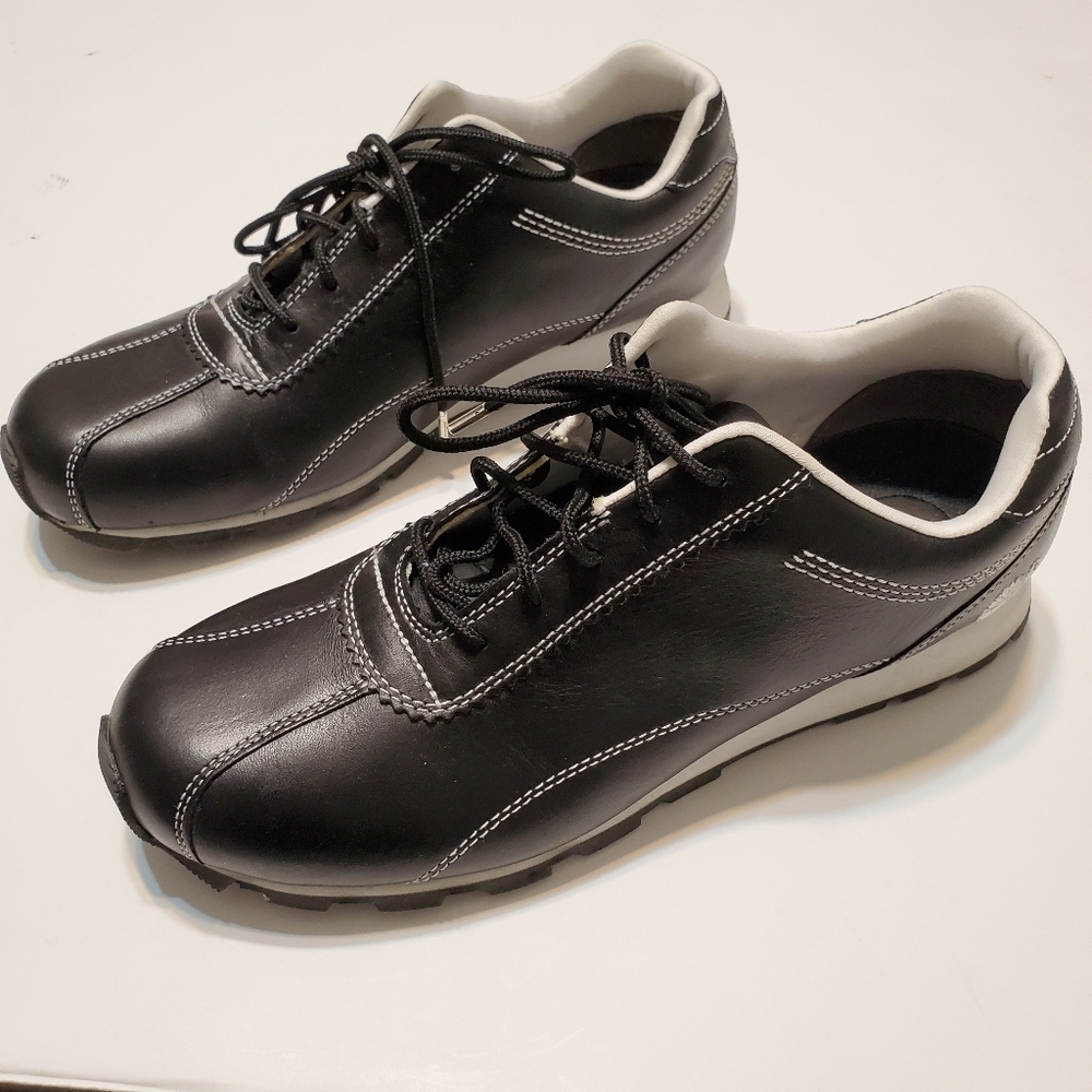 Timberland women's sport lace up shoes Sz 9M